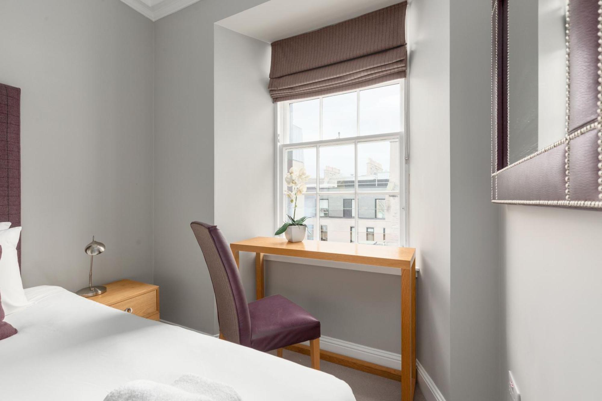 Destiny Scotland - Princes Street Residence Edinburgh Ngoại thất bức ảnh